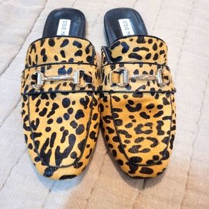 Steve madden calf skin flat loafers
